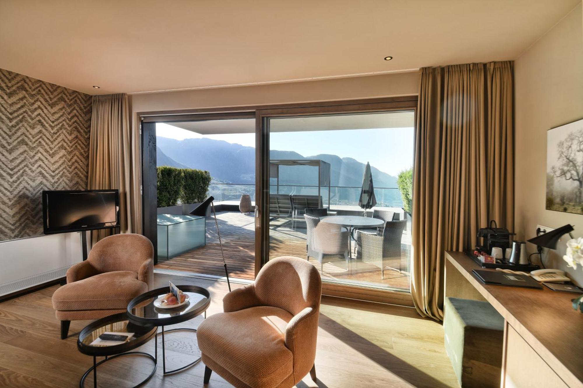 Hotel Patrizia Tirolo Eksteriør billede
